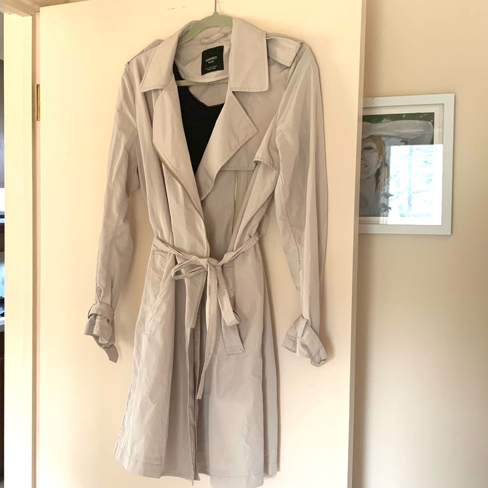 Zara trench coat size M
